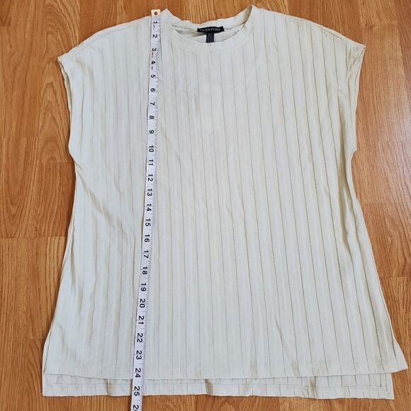 Eileen Fisher Ribbed Textured Top - Picture 8 of 10